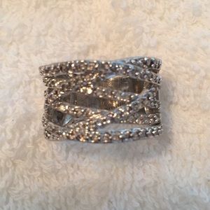 Silver and Crystal Ring size8